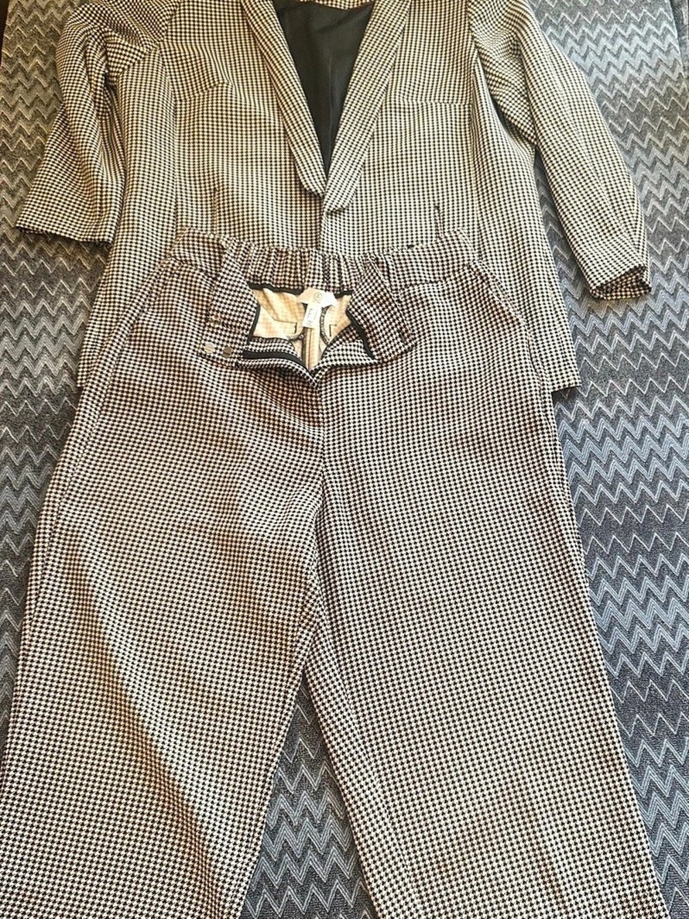 A Houndstooth Jumpsuit Size Medium Brown & White